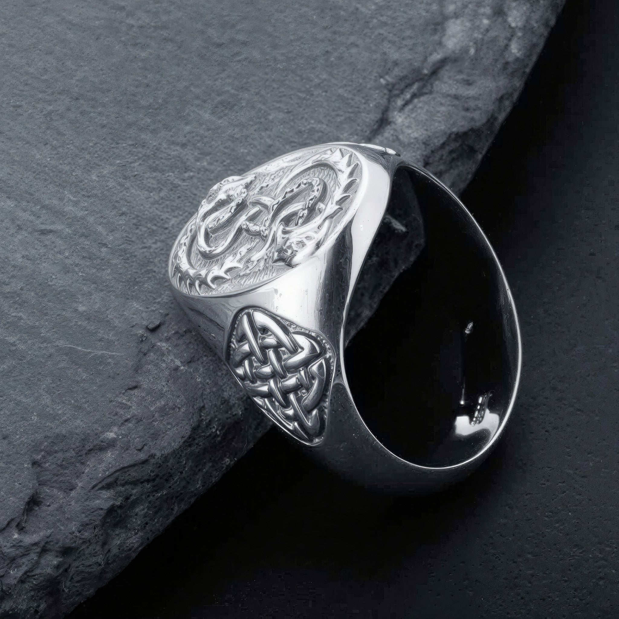 The Serpent Knot Signet